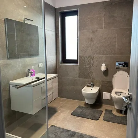 Holiday home Focsani Casa *